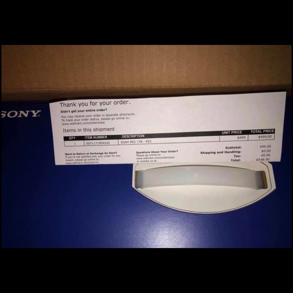 PS5 Digital Version - Picture 2 of 4